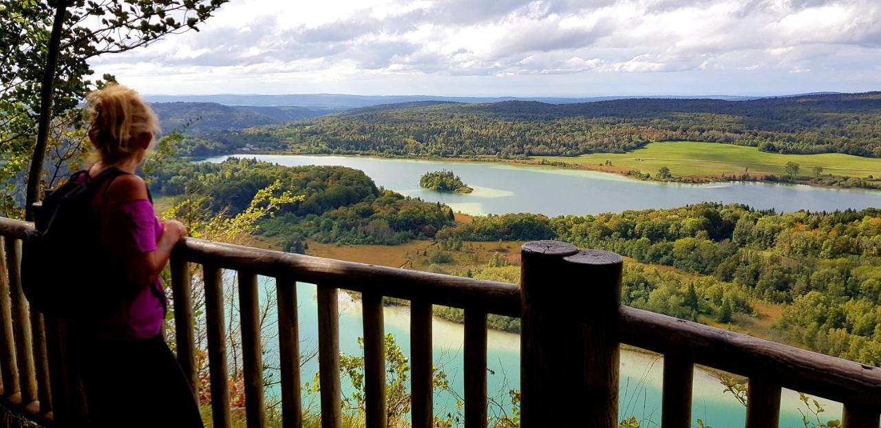 Le Jura En Toutes Saisons Piscine, Spa, Location Vtt, Balades 2Cv, Climatisation Bonlieu Экстерьер фото