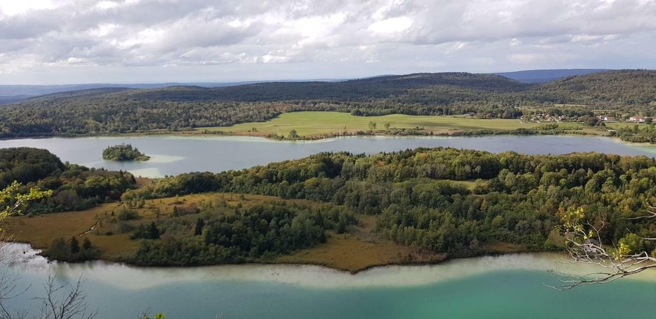 Le Jura En Toutes Saisons Piscine, Spa, Location Vtt, Balades 2Cv, Climatisation Bonlieu Экстерьер фото